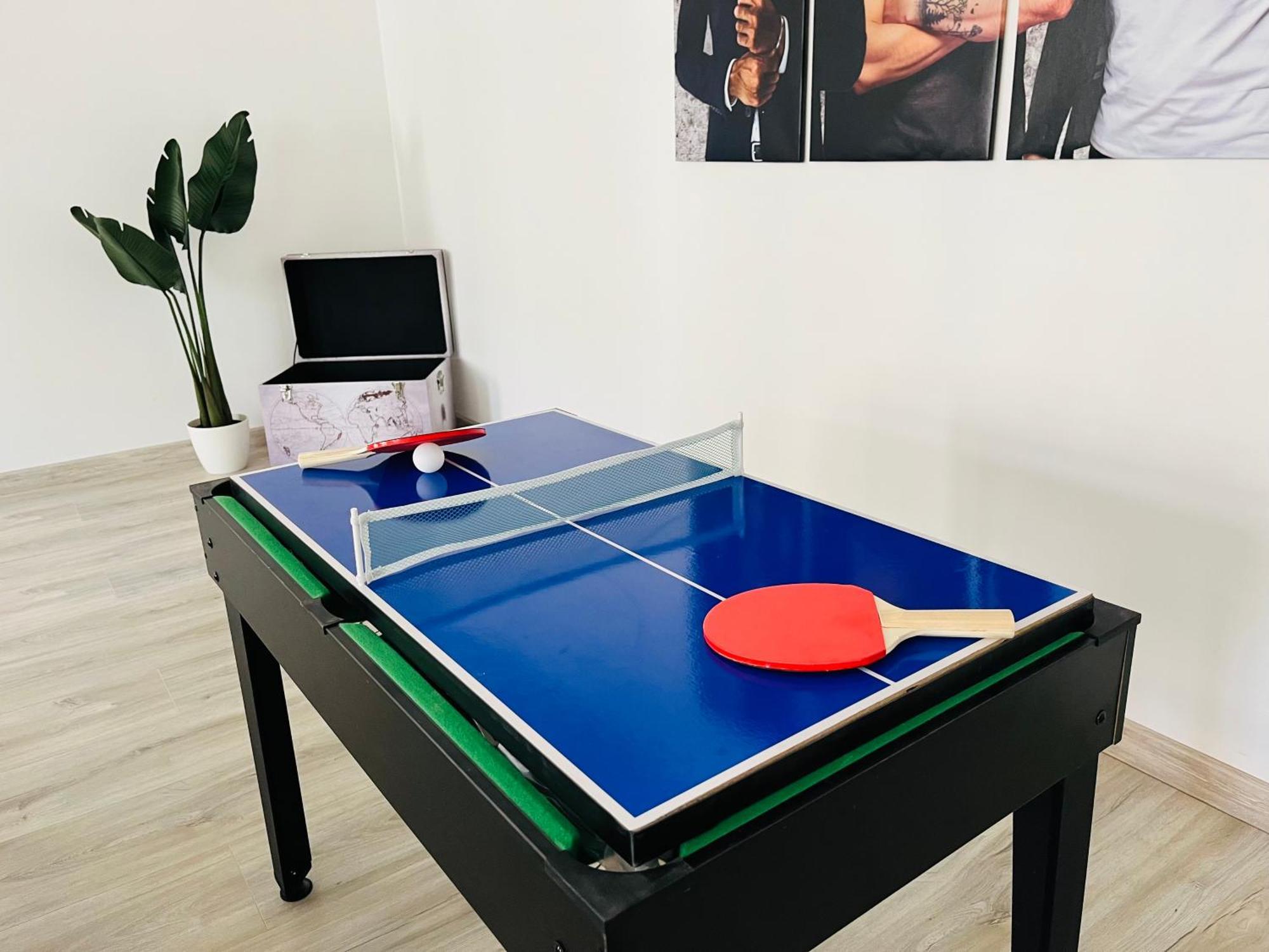 Filmap-Charmant-Modern-Zentral-Balkon-Beamer-Spieletisch 괴를리츠 외부 사진