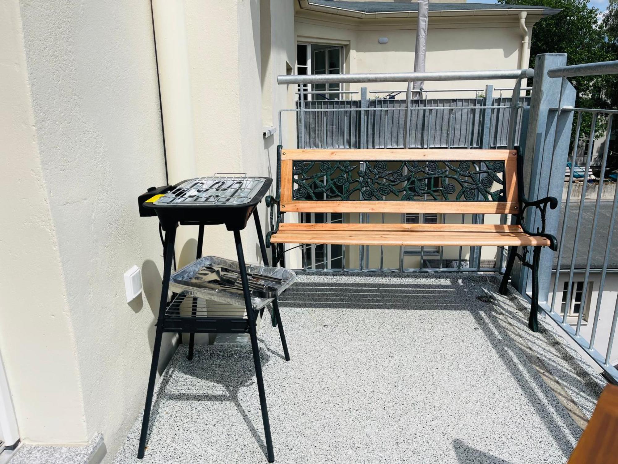 Filmap-Charmant-Modern-Zentral-Balkon-Beamer-Spieletisch 괴를리츠 외부 사진