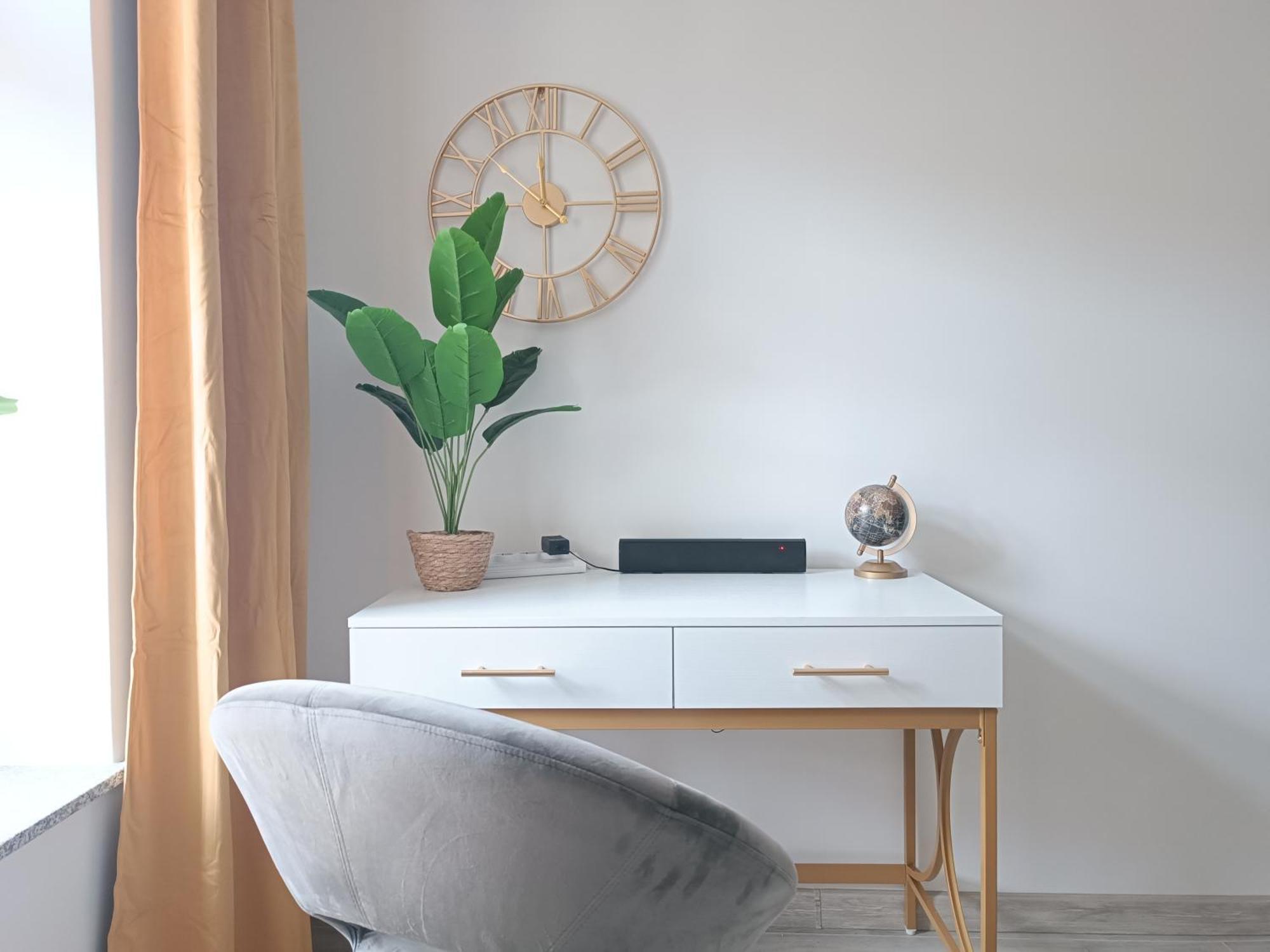 Filmap-Charmant-Modern-Zentral-Balkon-Beamer-Spieletisch 괴를리츠 외부 사진